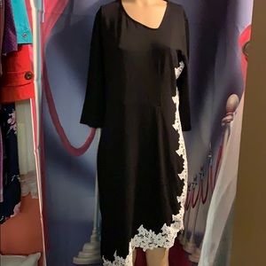 NWT Pretty Black dress with lace size xl.